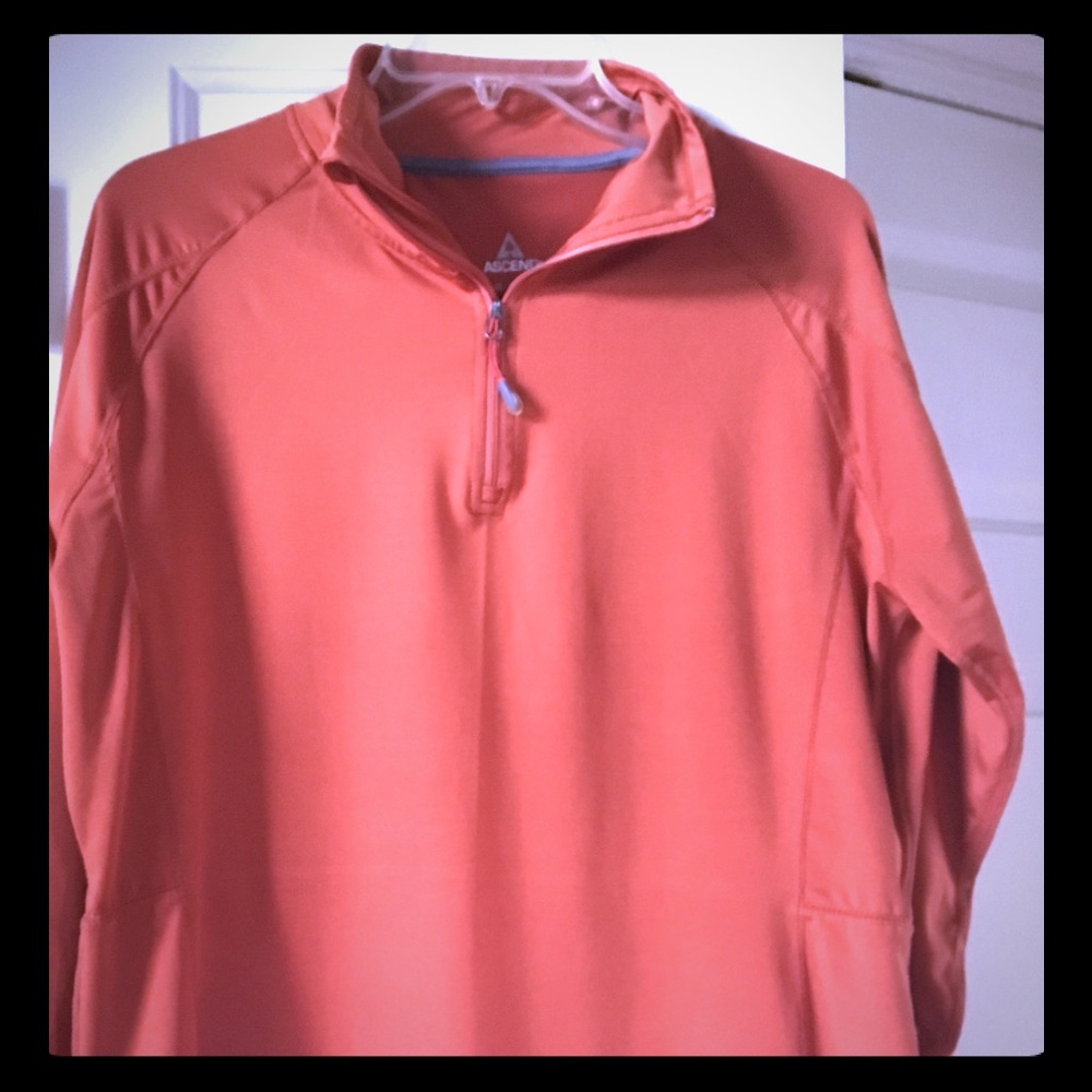 Ascend Long Sleeve 1/4 Zip Pullover
